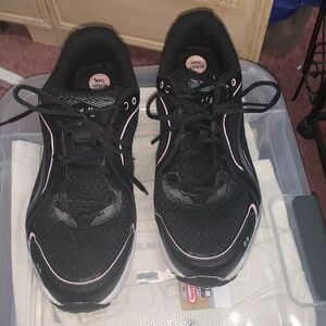 RYKA memory foam Sneakers